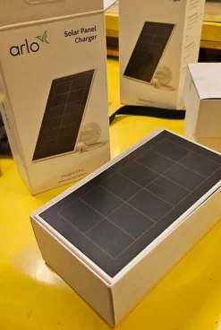 Tradera Arlo Solpanel Laddare^ Smart Home