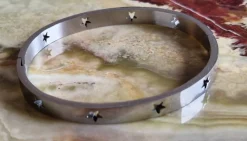 Tradera Armband<Armband med stjärnor kirurgiskt stål Susanna Falken