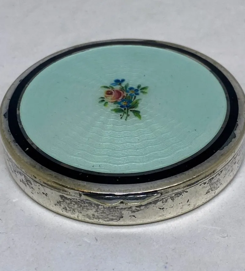 Tradera Art deco pillerask, sigill, nysilver, antik> Silver