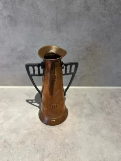 Tradera Art Deco-inspirerad koppervas med handtag> Kopparföremål