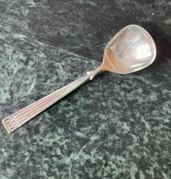 Tradera ARVESØLV STOR SYLTSKED I SILVER NORWAY SKED SILVERSKED NORGE RETRO VINTAGE JUL> Bruks- & Prydnadsföremål