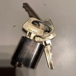 Tradera ASSA ABLOY Cylinder 1301 och Nycklar> Lås & Larm
