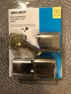 Tradera ASSA, kopieringsskyddad d12 cylinder 1201 Nickel, 5st nycklar> Lås & Larm