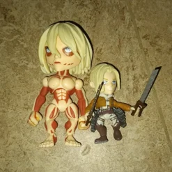 Tradera Samlarfigurer<Attack on Titan - Annie leonhart & Female Titan