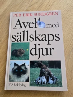 Tradera Avel med sällskaps djur - Per-Erik Sundgren> Husdjursböcker