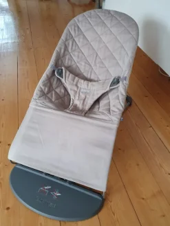 Tradera Baby björn babysitter Bliss Cotton Sandgrå/ beige> Babyprodukter