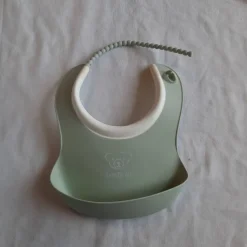 Tradera Babybjörn Haklapp Grön Liten> Nappflaskor & Barnserviser