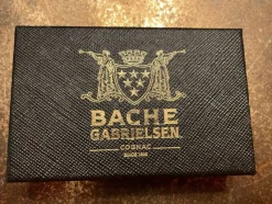 Tradera Bache Gabrielsen nyckelring i läder> Nyckelringar & Nyckelfodral