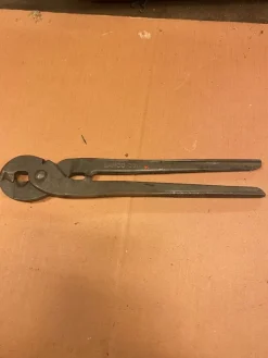 Tradera Bahco 301 snökedje tång^ Jordbruksmaskiner