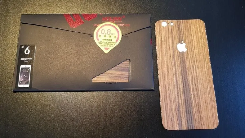 Tradera Mobiltillbehör<Baksida Iphone 6 - Äkta brunt trä, klistras fast - NYA i förpackning