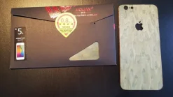 Tradera Mobiltillbehör<Baksida Iphone 5S - Äkta grönt trä, klistras fast - NYA i förpackning