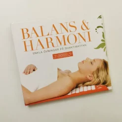 Tradera Yoga<BALANS & HARMONI ENKLA ÖVNINGAR PÅ SHAKTIMATTAN CD