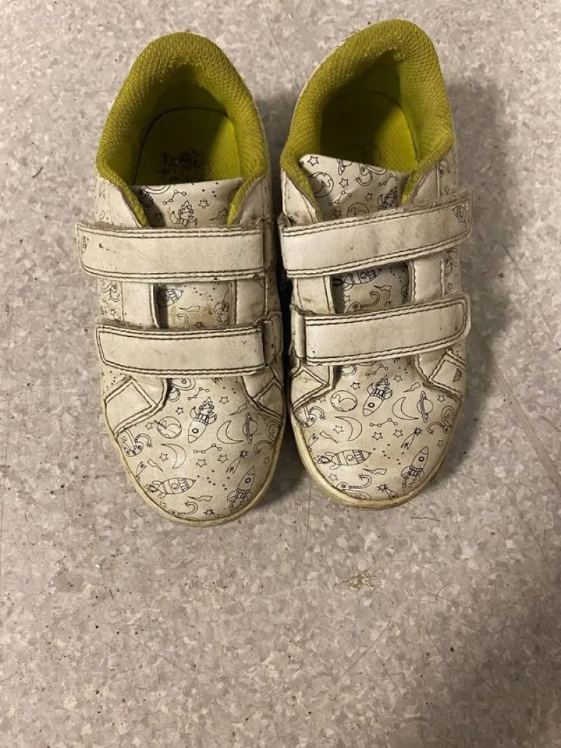 Tradera Barn Sneakers> Barnskor & Babyskor