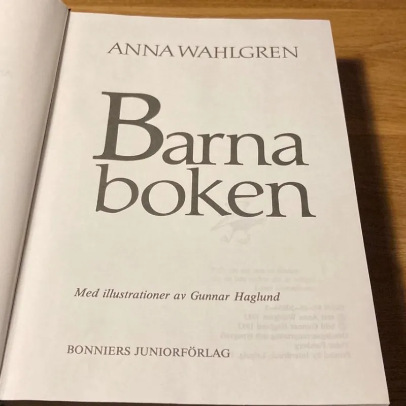 Tradera Barnaboken - Anna Wahlgren> Graviditets- & Barnböcker
