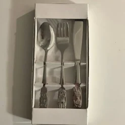 Tradera Barnbestick, 3 delar> Nappflaskor & Barnserviser