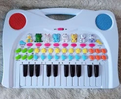 Tradera Barnkeyboard med djurmotiv och olika ljud> Leksaksinstrument