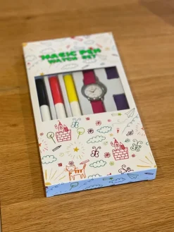 Tradera Barnklocka med pennor.^ Barnklockor