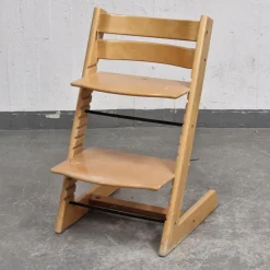 Tradera Barnstol i trä - Tripp-Trapp - STOKKE - Stol - 1900-tal> Barn- & Babystolar