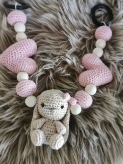 Tradera Barnvagnshänge. Vagnshänge. Barnvagnsmobil. Virkat> Barnvagnar