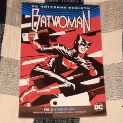 Tradera Batwoman Vol. 2: Wonderland - Marguerite Bennett, Fernando Blanco, John Rauch> Amerikanska Serier
