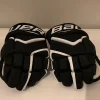 Tradera Hockey & Skridskor<Bauer Vapor X2.7 Junior Ishockeyhandskar Storlek 10