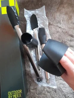 Tradera BBQ-set 4 delar^ Eld & Grill