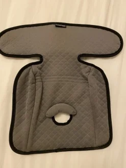 Tradera Beemoo skydd till bilbarnstol> Bilbarnstolar