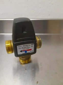 Tradera Begagnad blandningsventil ESBE type MR> Vvs