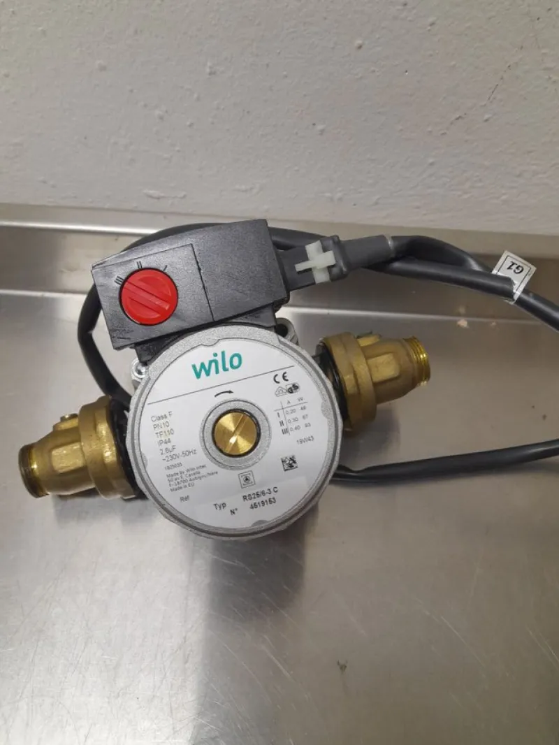 Tradera Begagnad Cirkulationspump Wilo 25/6-3c> Vvs