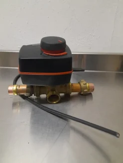 Tradera Begagnad Reglermotor ESBE ARA 661> Vvs