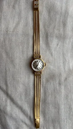 Tradera Belinda Damklocka ur och armband i 18k guld^ Armbandsur