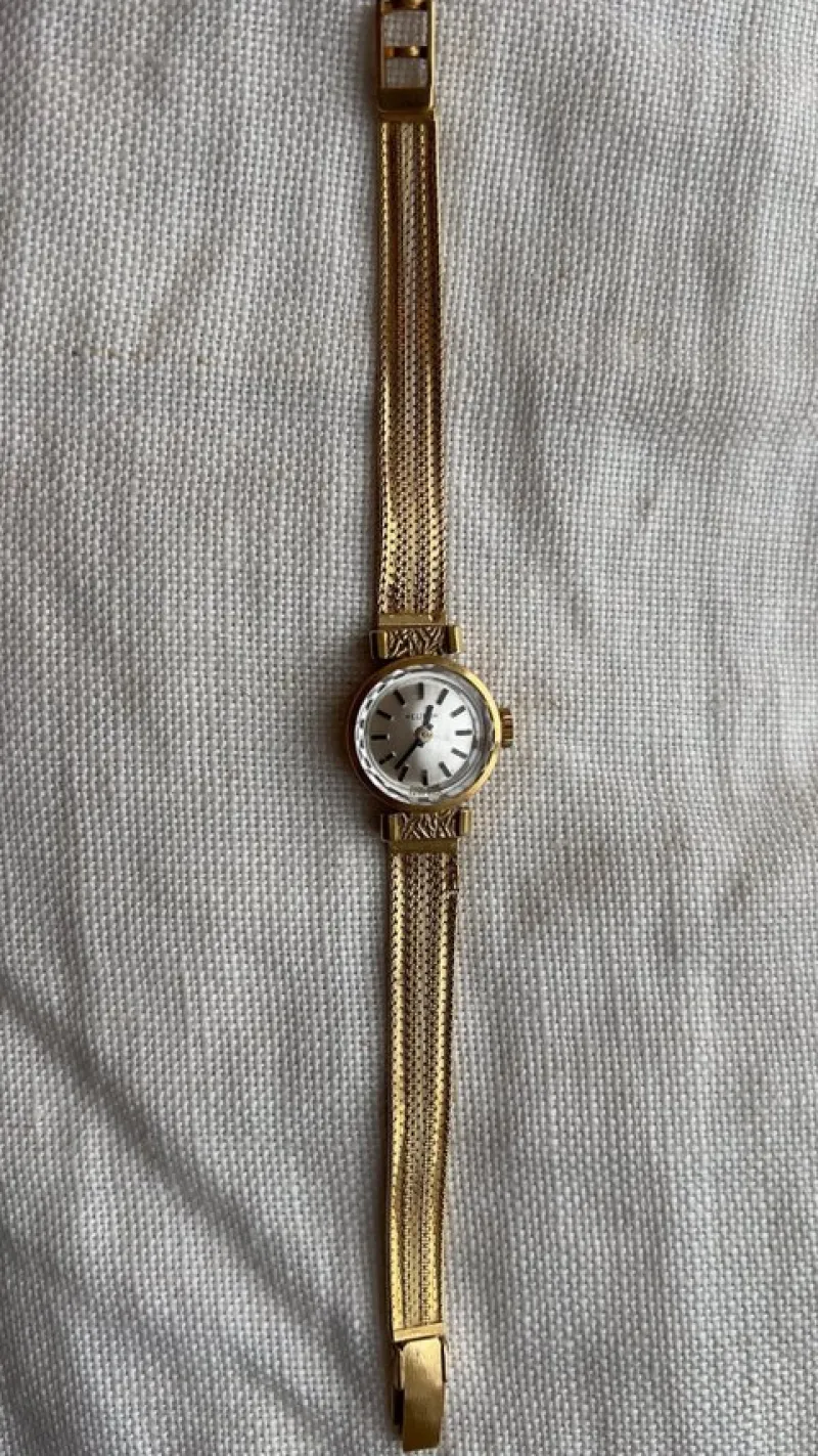 Tradera Belinda Damklocka ur och armband i 18k guld^ Armbandsur