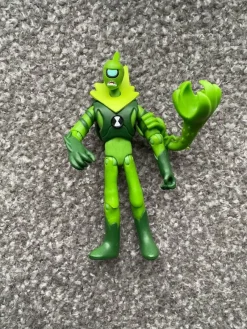 Tradera Samlarfigurer<Ben 10 Figur