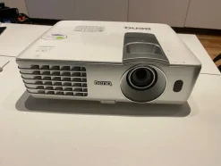 Tradera BenQ W1070/W1080ST Projektor^ Projektorer