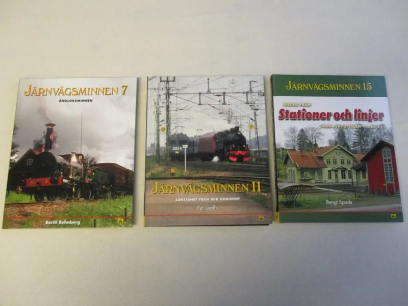 Tradera Bertil Rehnberg mfl. Järnvägsminnen. Del 7, 11, 15. Utgivna 2008-2014.> Järnväg & Spårväg