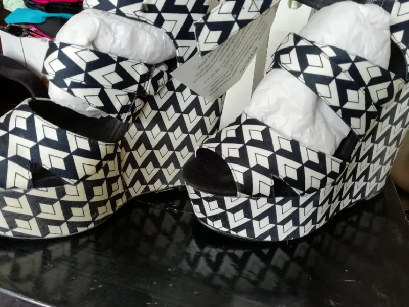 Tradera Damskor<Bianco plateau Klackskor Svart/Vit Storlek 38