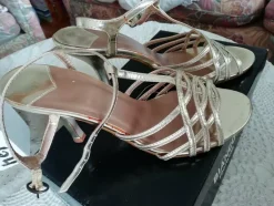 Tradera Damskor<Bianco Sandaler Guld Storlek 37