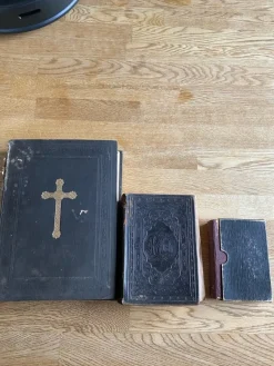 Tradera Biblar: Samling av antika biblar (1800-tal och 1900-tal)> Antik Litteratur