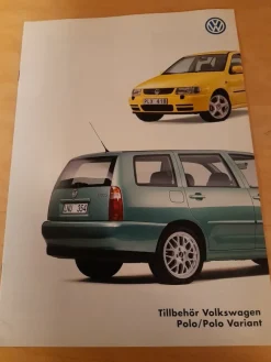 Tradera Bilbroschyr Volkswagen Polo tillbehör caår 1999> Fordonslitteratur