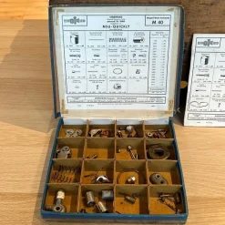 Tradera BING NSU QUICKLY RESERVDELSLÅDA med lite innehåll^ Mopeder & Delar