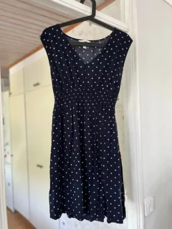 Tradera Blå gravidklänning storlek M^ Mammakläder