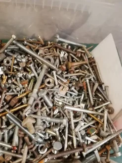 Tradera Blandade skruvar och muttrar> Skruv, Plugg & Spik
