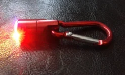 Tradera Blinkande LED-lampa till barn eller hund röd> Barnsäkerhet