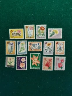 Tradera Blommor liten samling vackra märken^ Flera Länder