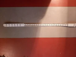 Tradera bälte vit med stjärnor small ft8> Bälten & Skärp