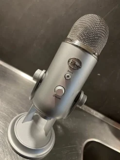 Tradera Blue Yeti USB-mikrofon> Datortillbehör
