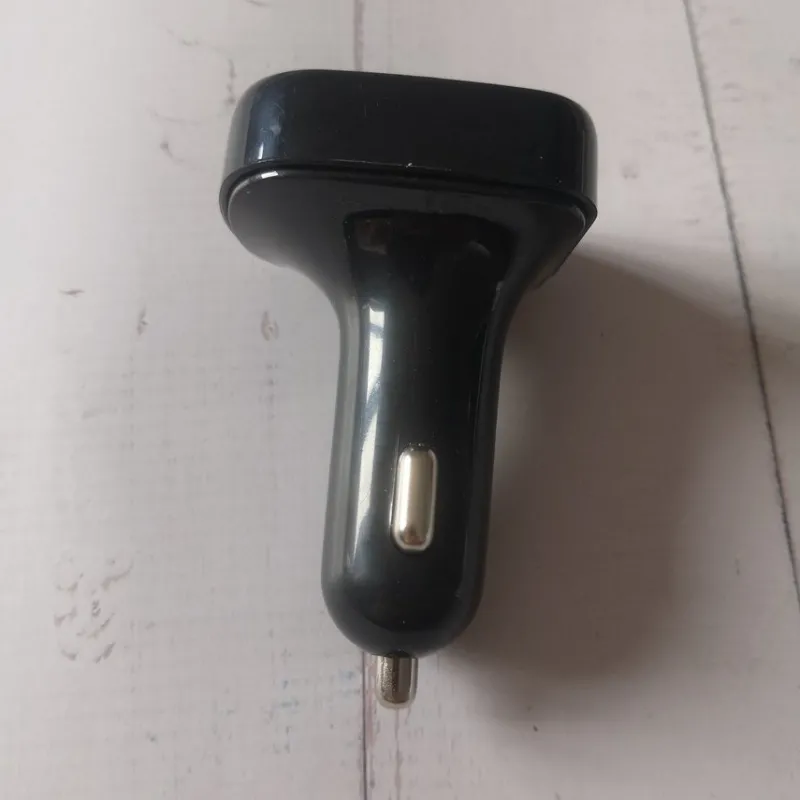 Tradera Bluetooth FM-sändare bil mp3-sändare Wireless Dual USB^ Bilstereo