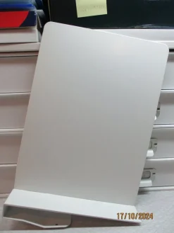 Tradera Övrigt<BOKSTÖD 30 CM