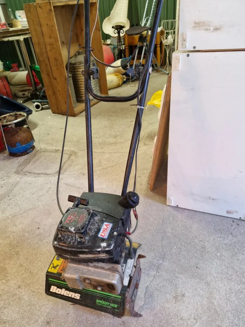 Tradera Trädgårdsmaskiner<Bolens Speedy Hoe jordfräs