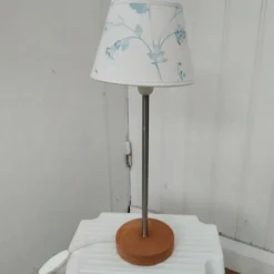 Tradera Bordslampa> Antikviteter